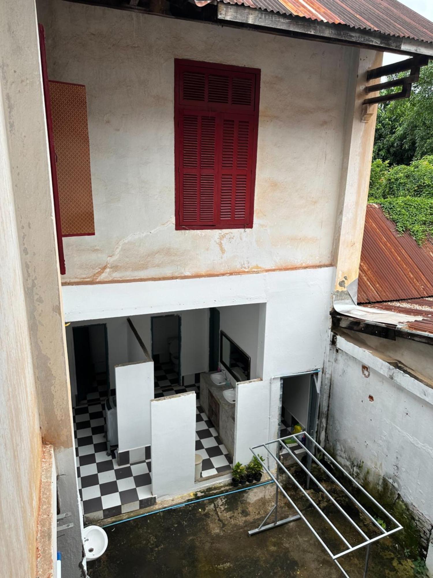Via Thakhek Hostel & Cafe Exterior foto